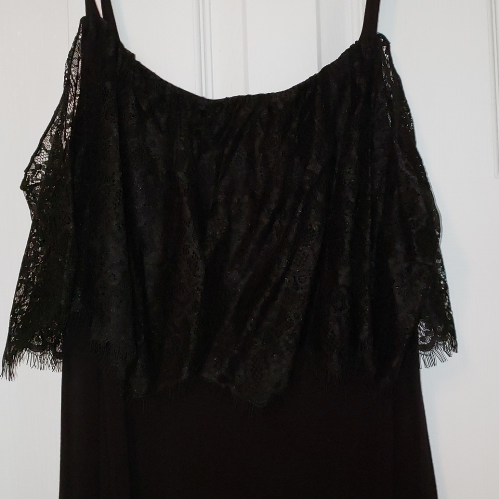 Dress, - Picture 3 of 4